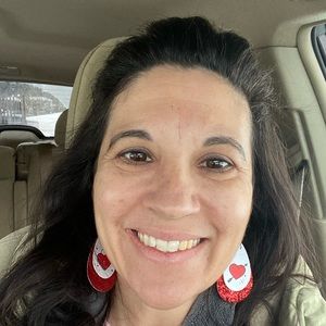 Meet your Posher, Elizabeth